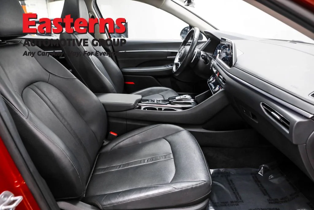 Used 2023 Red Hyundai Limited image 23