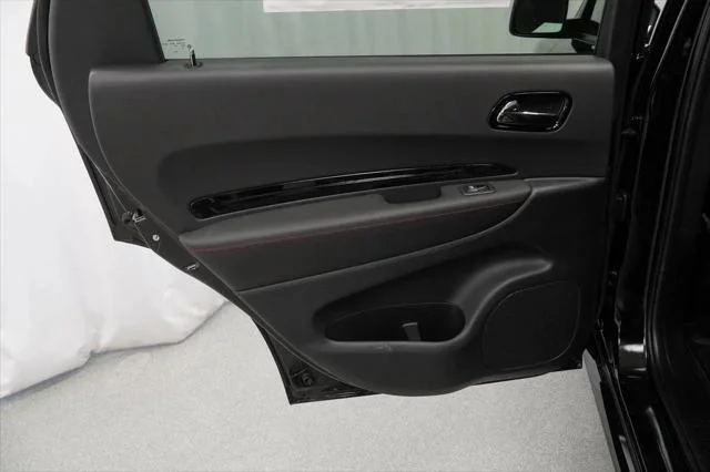 New 2026 Diamond Black Clear-Coat Exterior Paint Dodge GT PLUS image 29