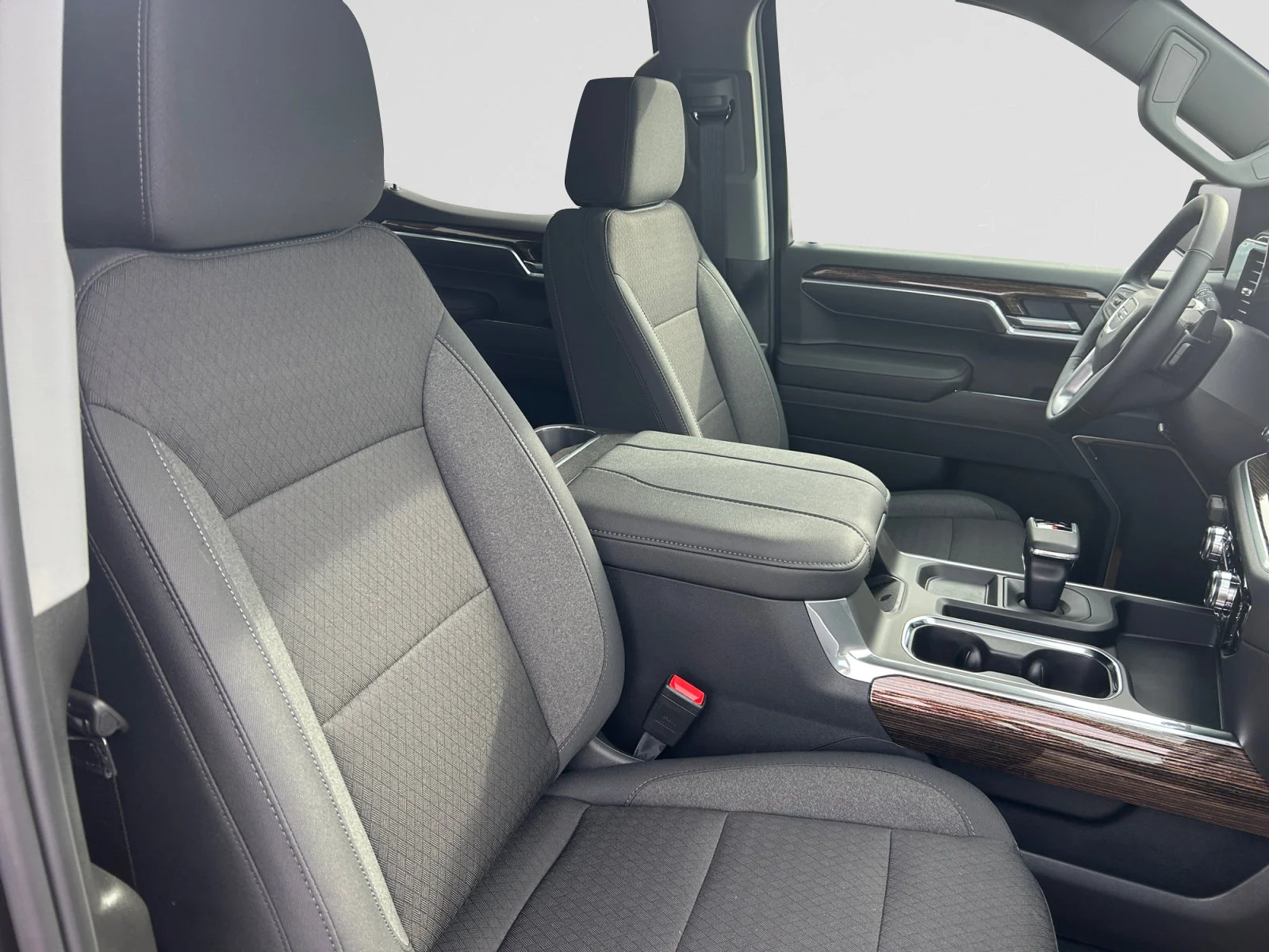 New 2026 Onyx Black GMC Elevation image 11