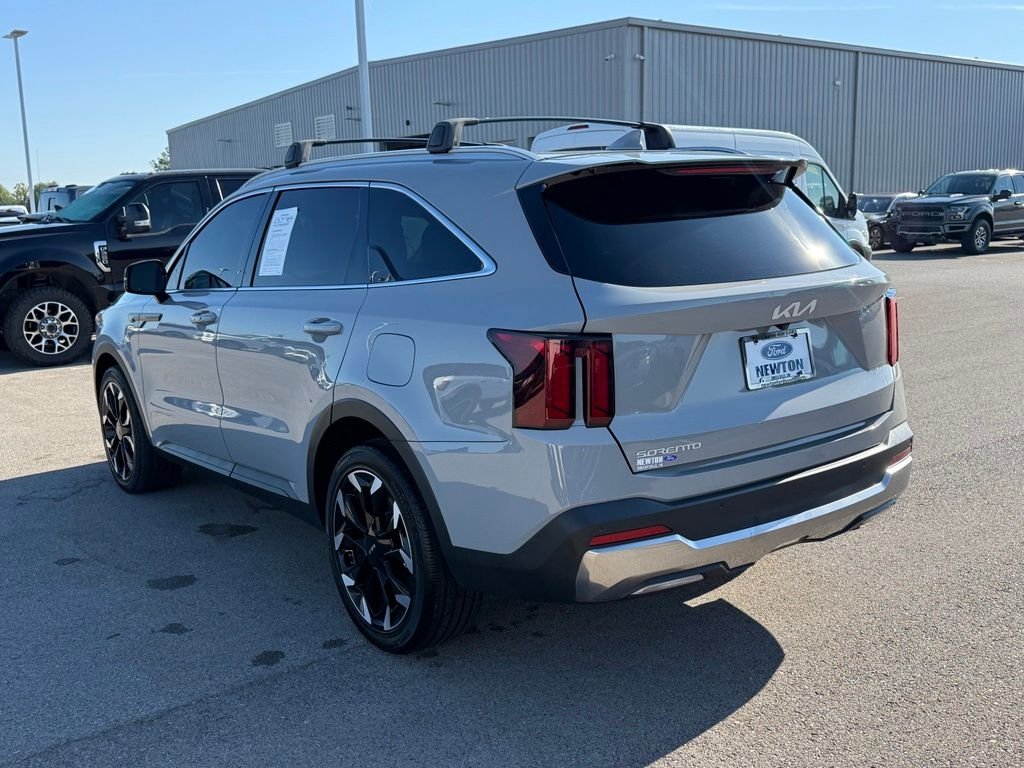 Used 2025 Gray Kia EX image 38