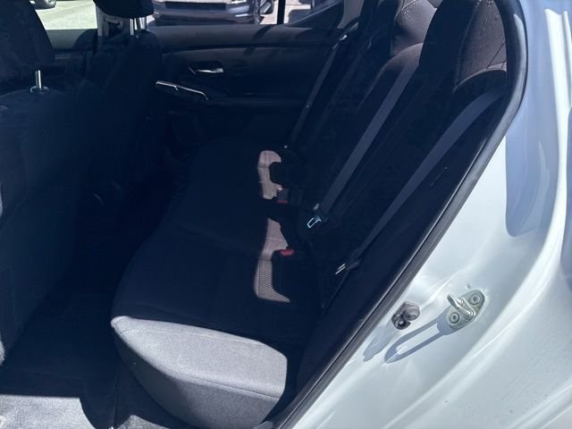 Used 2022 White Nissan S image 22