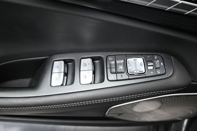 Used 2019 Gray Genesis 3.3T Premium image 25