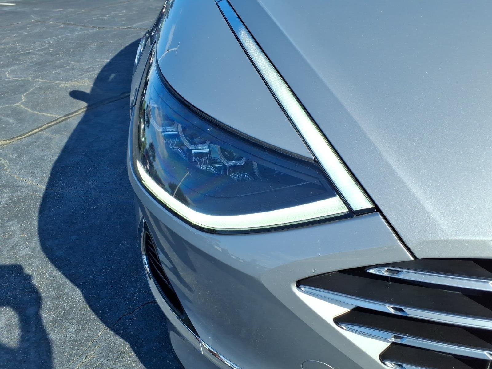 Used 2023 Curated Silver Hyundai SEL image 18