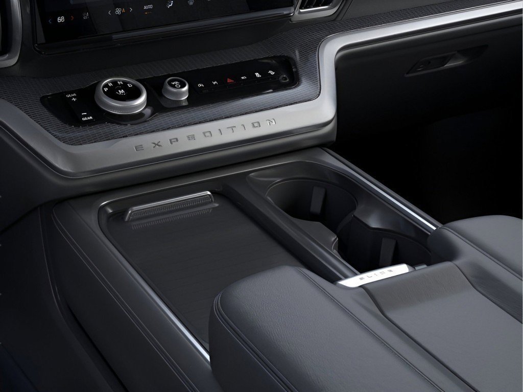 New 2026 Agate Black Metallic Ford Platinum® image 17