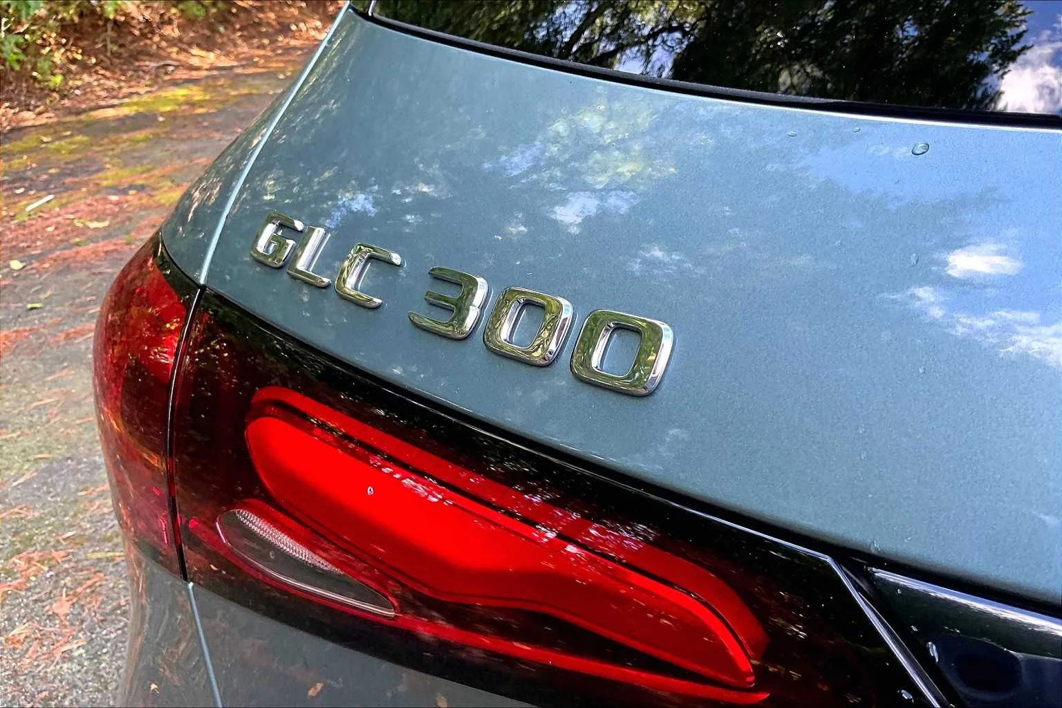 New 2026 Verde Silver Metallic Mercedes-Benz GLC 300 image 7