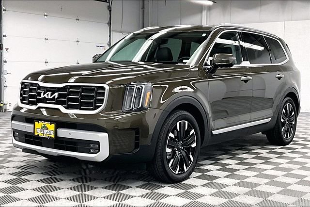 Used 2025 Dark Moss Kia SX-Prestige image 12