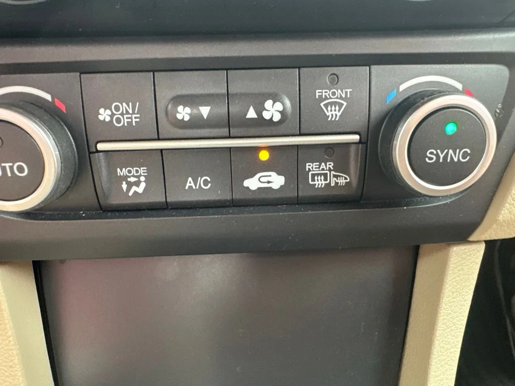Used 2016 White Acura 2.4L image 28