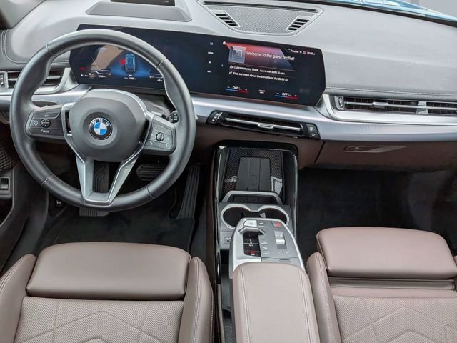 Used 2023 Blue BMW xDrive28i image 14