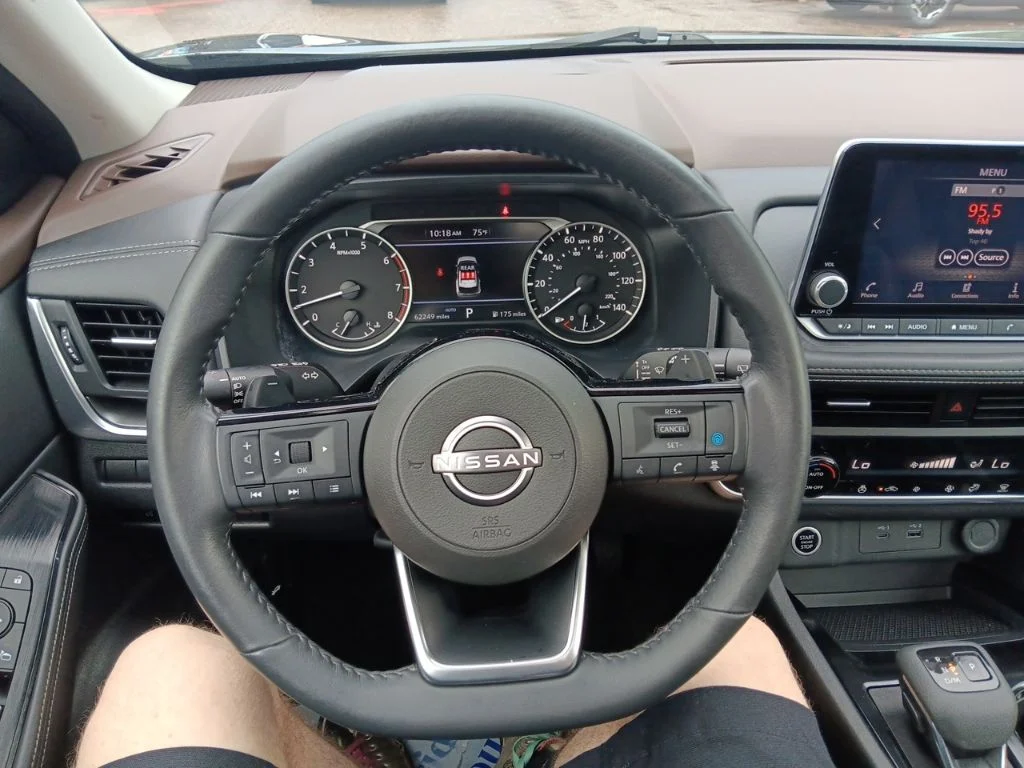 Used 2023 Gun Metallic Nissan SV image 18