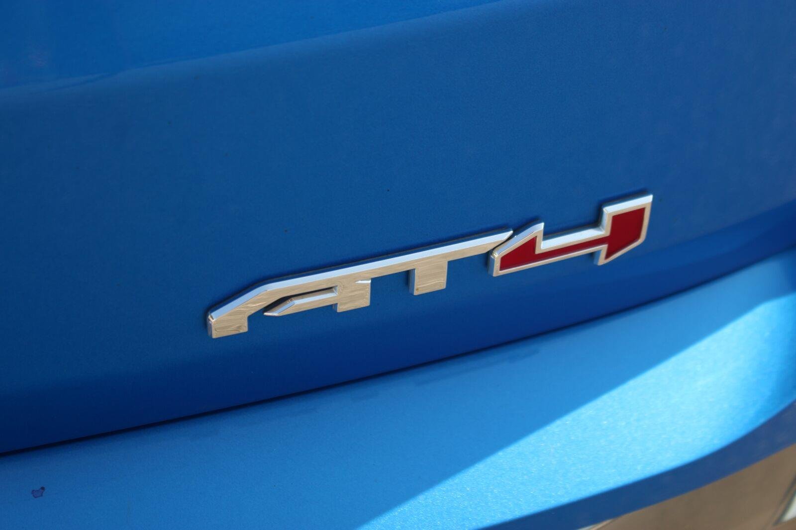 Used 2024 Riptide Metallic GMC AT4 image 10