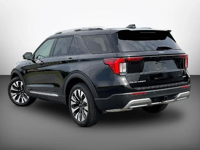 New 2026 Agate Black Metallic Ford Platinum™ image 39