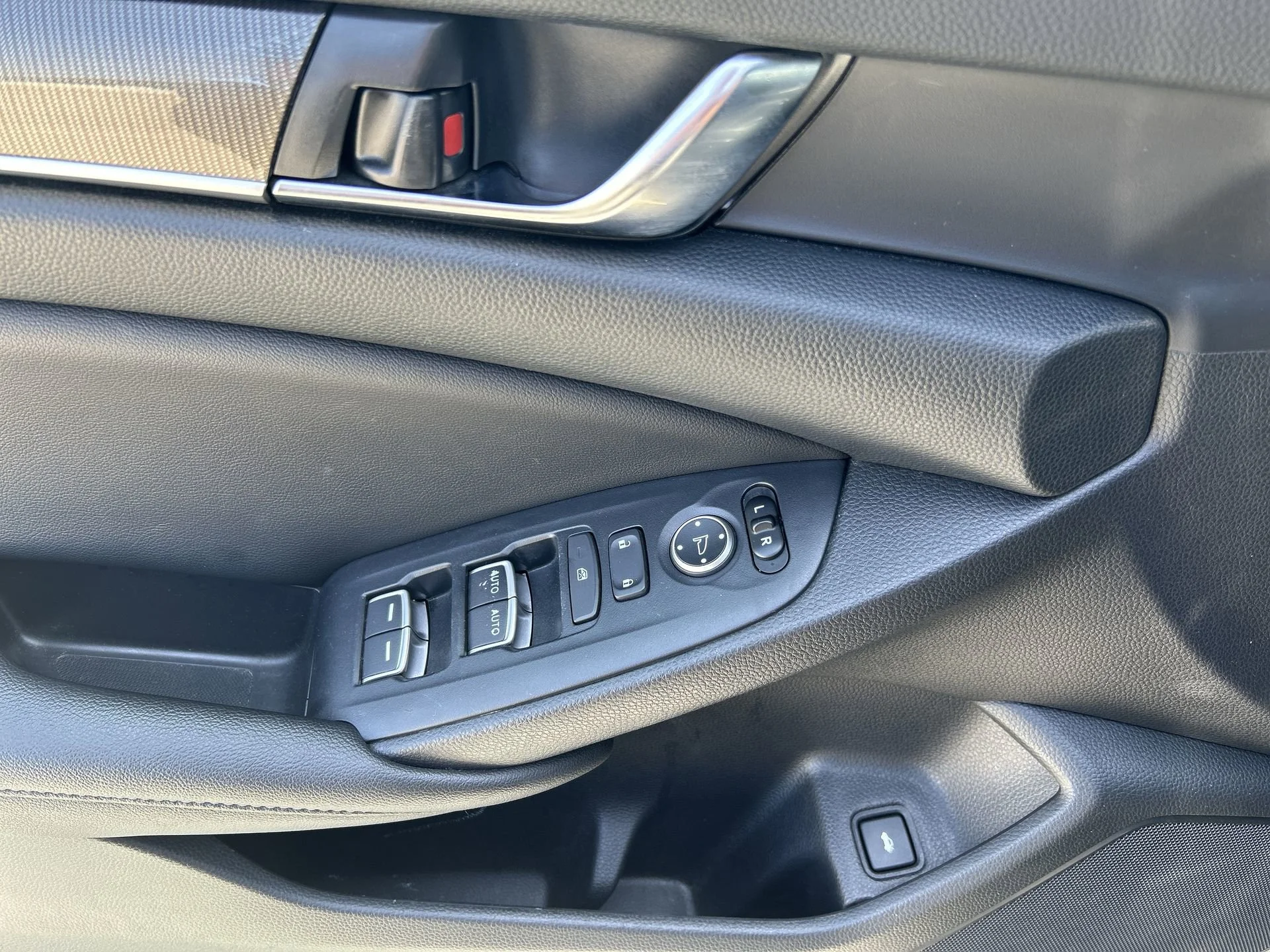 2020 Honda Accord Sport - Photo 15
