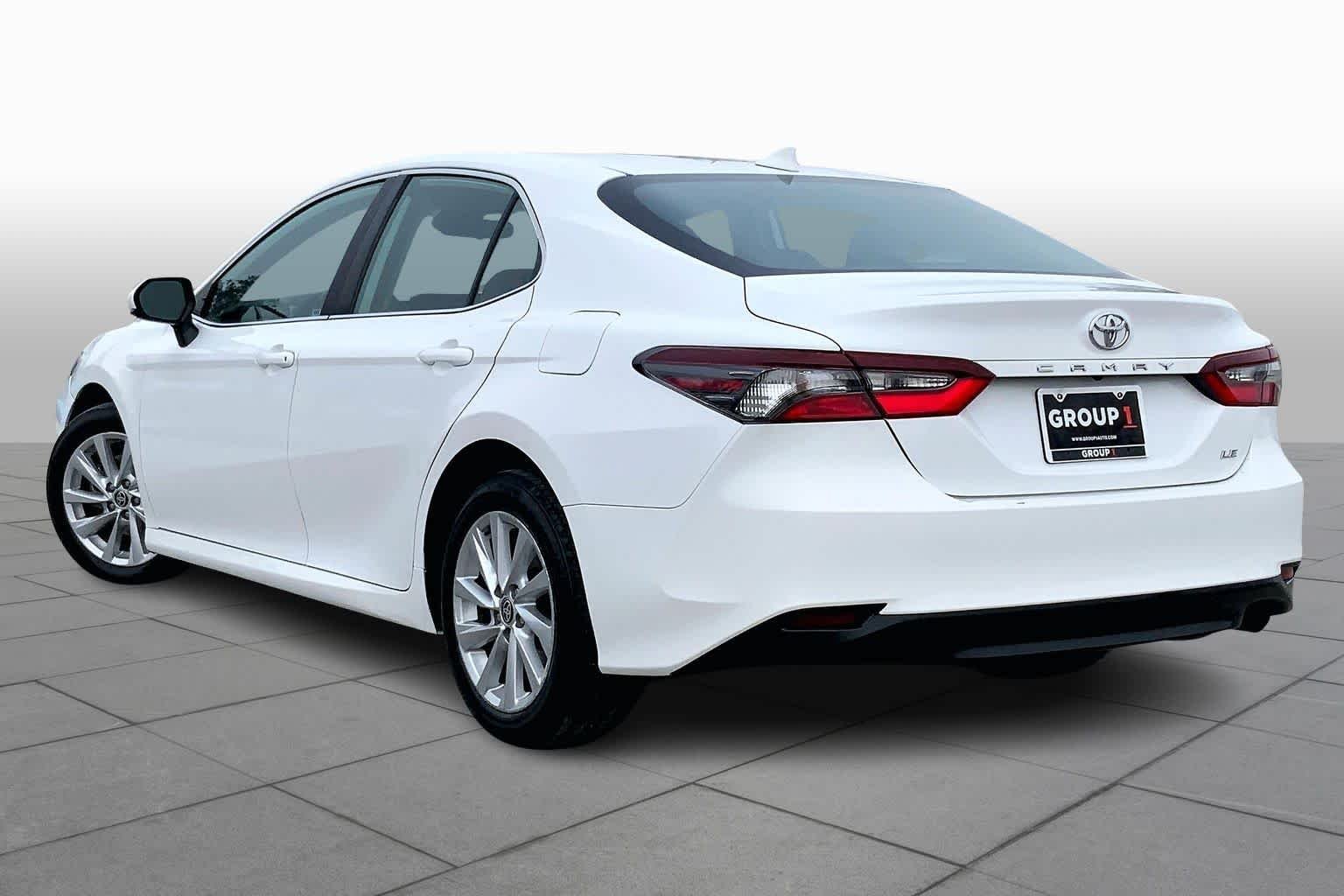 Used 2024 Ice Cap Toyota LE image 12