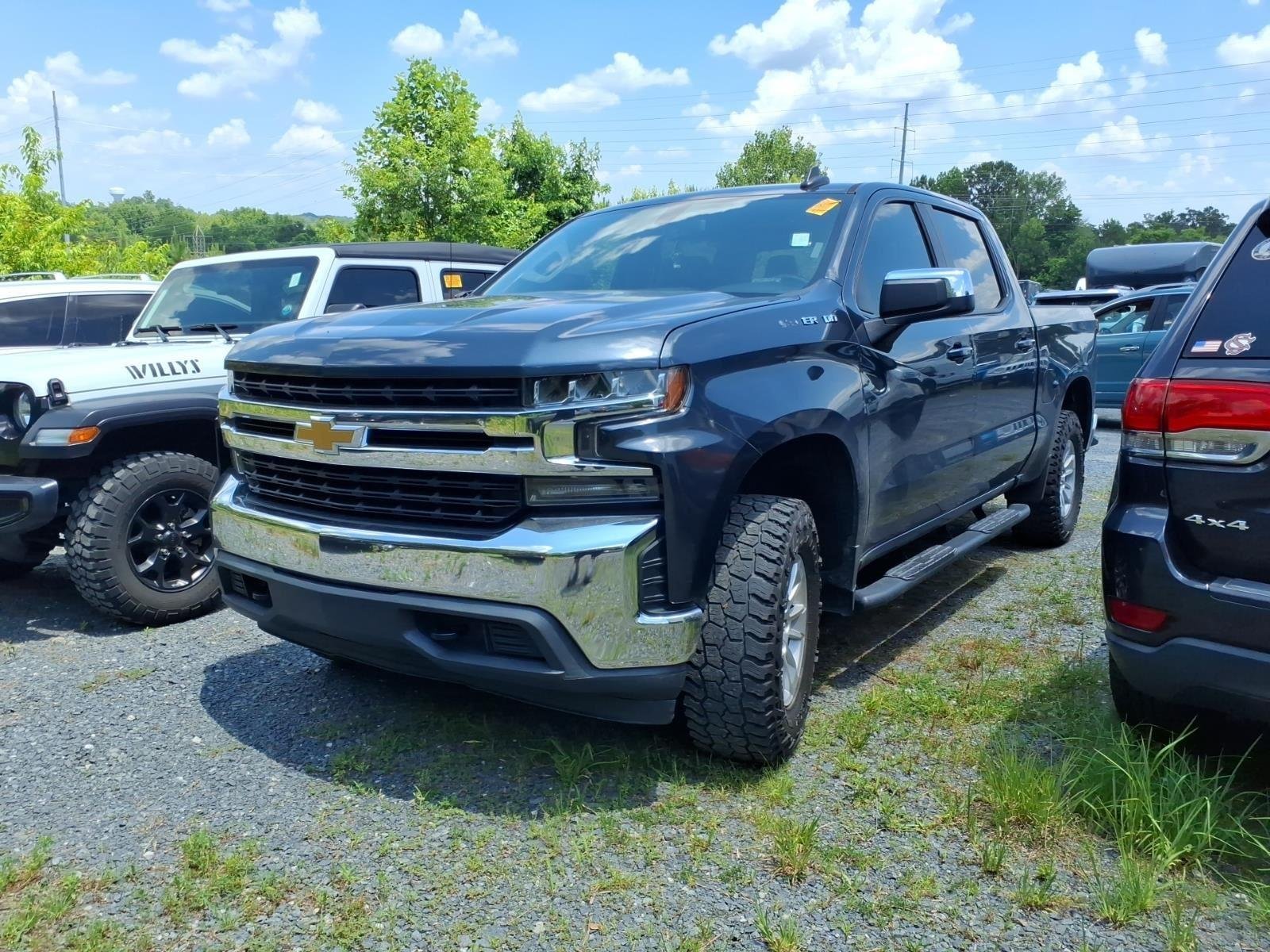 Used 2020 Shadow Gray Metallic Chevrolet LT image 1