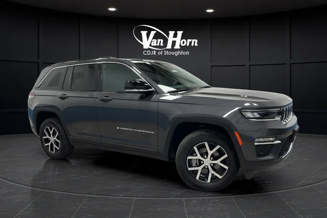 Used 2025 Gray Metallic Jeep Limited image 1