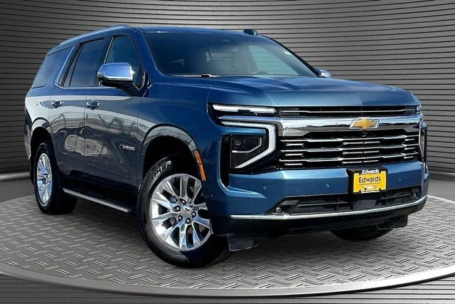 Used 2025 Blue Chevrolet Premier image 3