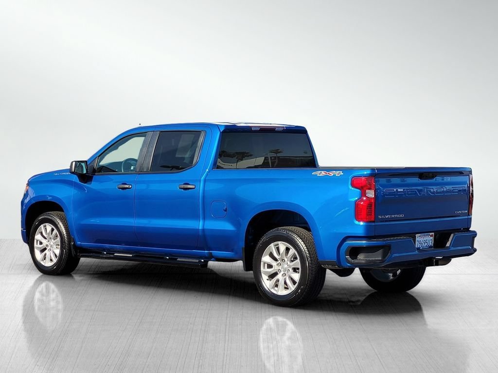 2023 Chevrolet Silverado 1500 Custom view 8