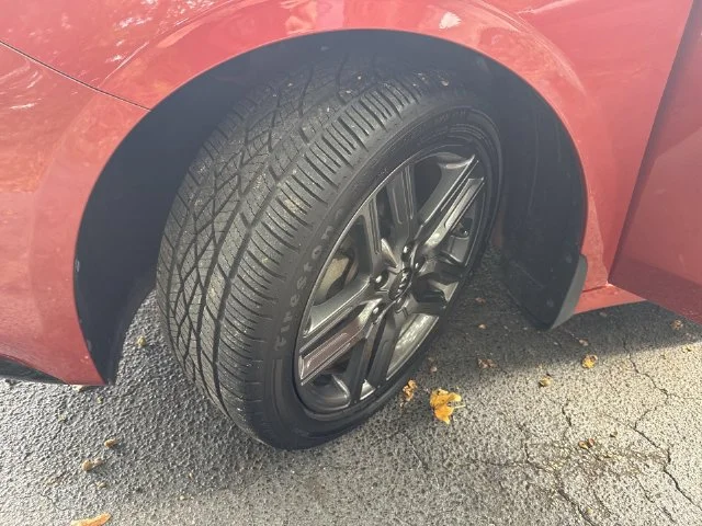 Used 2019 Red Kia EX image 29