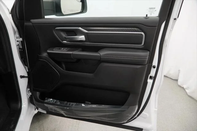 New 2026 Bright White Clear-Coat Exterior Paint RAM BIG HORN image 33