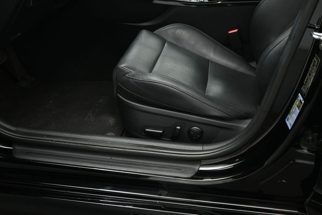 Used 2019 Black Kia Premium image 10