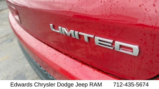 New 2026 Red Hot Pearl-Coat Exterior Paint Jeep Limited image 11