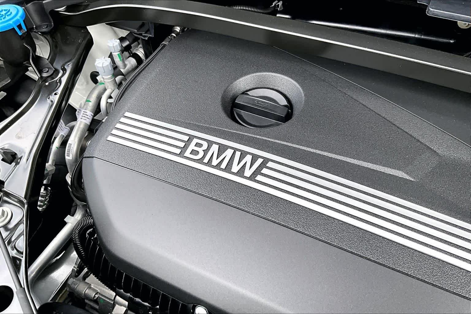 New 2026 Alpine White BMW xDrive28i image 17