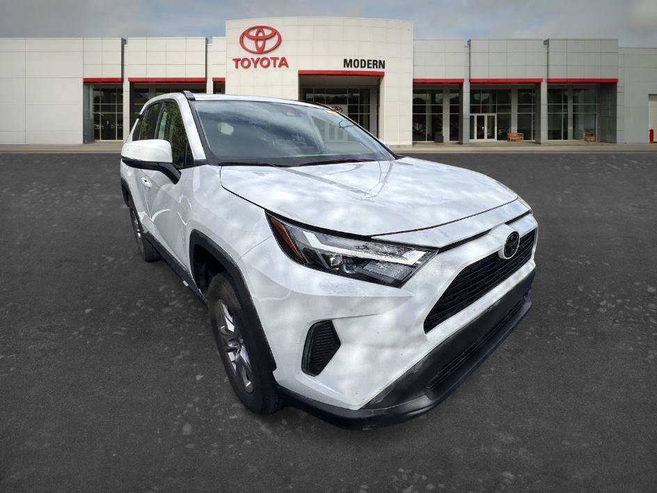 Used 2023 Ice Cap Toyota XLE image 17