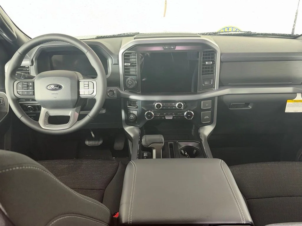 New 2026 Iconic Silver Metallic Ford XLT image 7