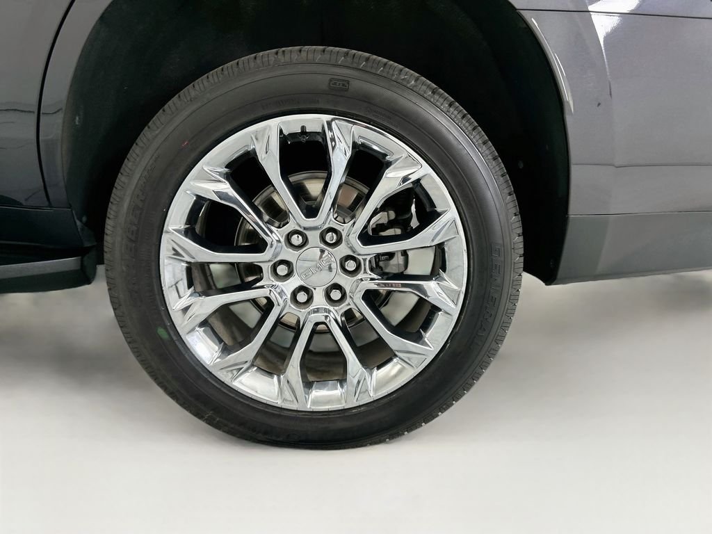 Used 2024 Titanium GMC Denali image 30
