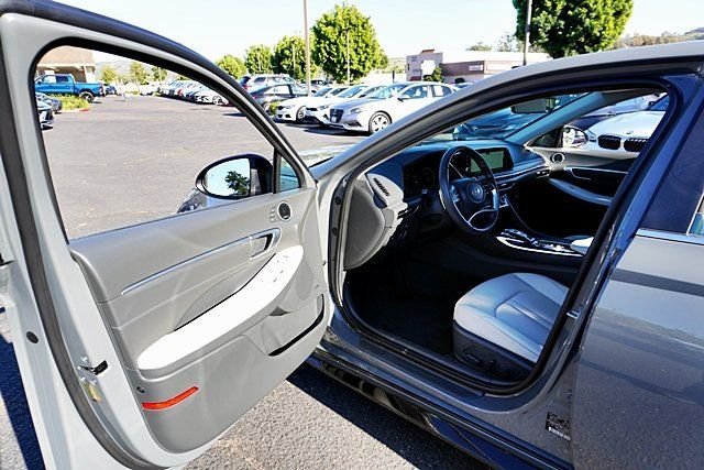 Used 2023 Gray Hyundai Limited image 37