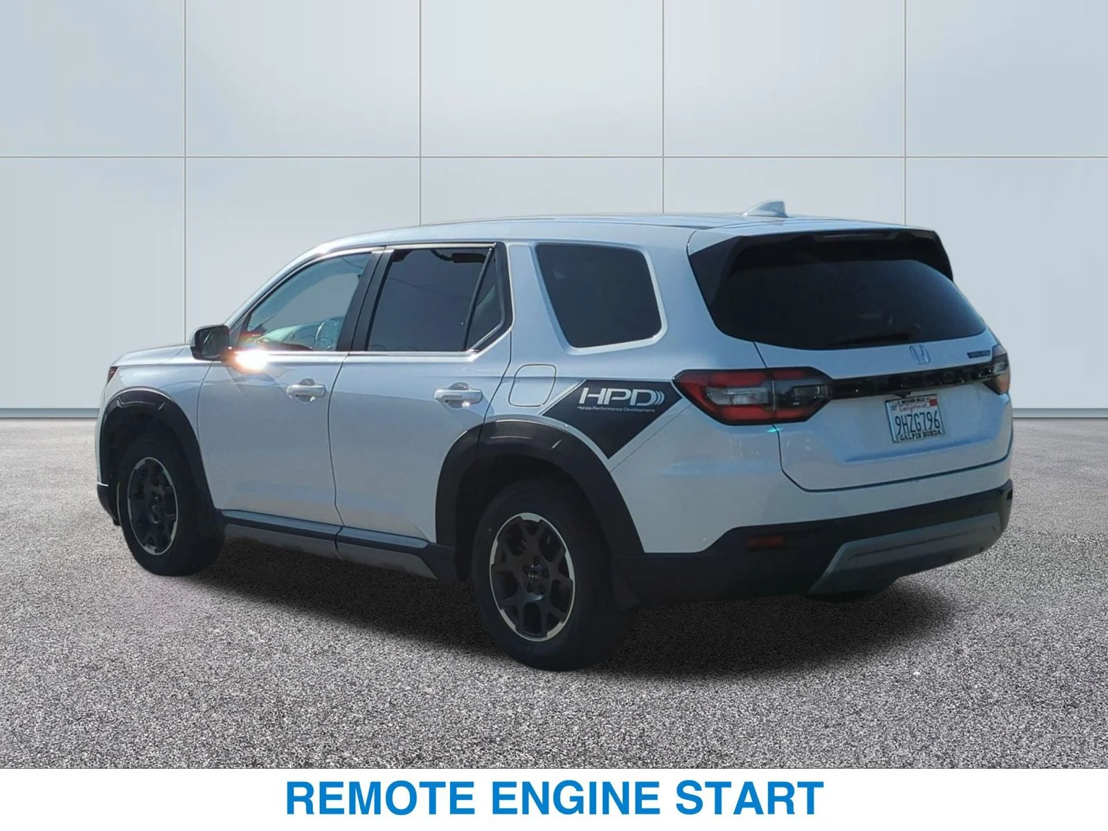 Used 2023 White Honda EX-L image 9
