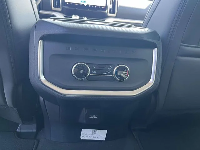 New 2027 Glacier Gray Metallic Tri-Coat Ford Active image 11