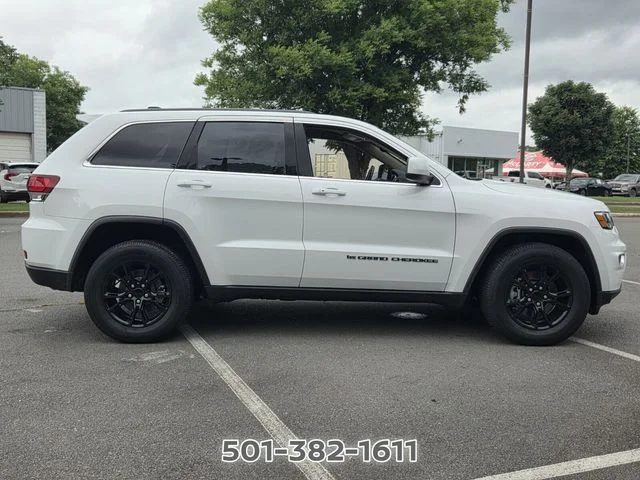 Used 2022 White Jeep Laredo E image 6