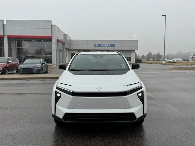 2026 Toyota bZ XLE - Photo 2