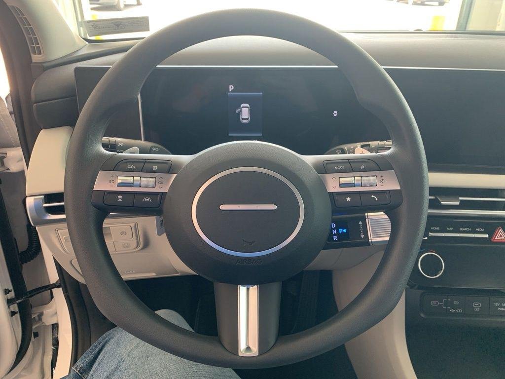 New 2026 White Hyundai SEL AWD image 4