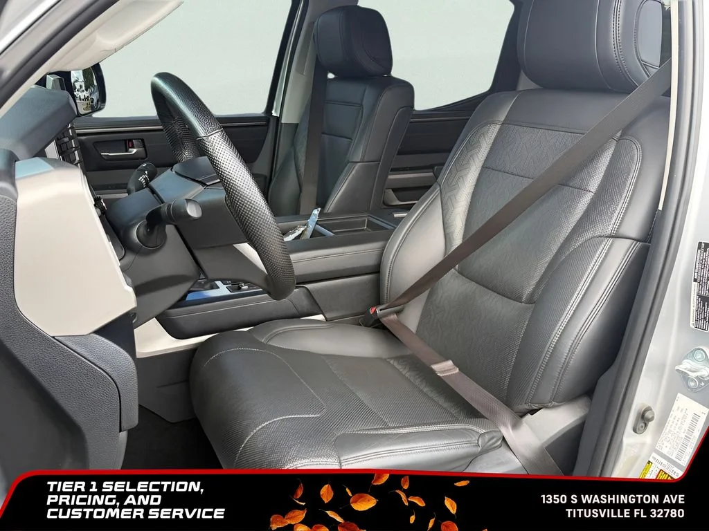 Used 2022 Silver Toyota SR5 image 26