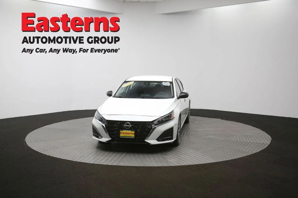 Used 2024 White Nissan 2.5 SV image 52