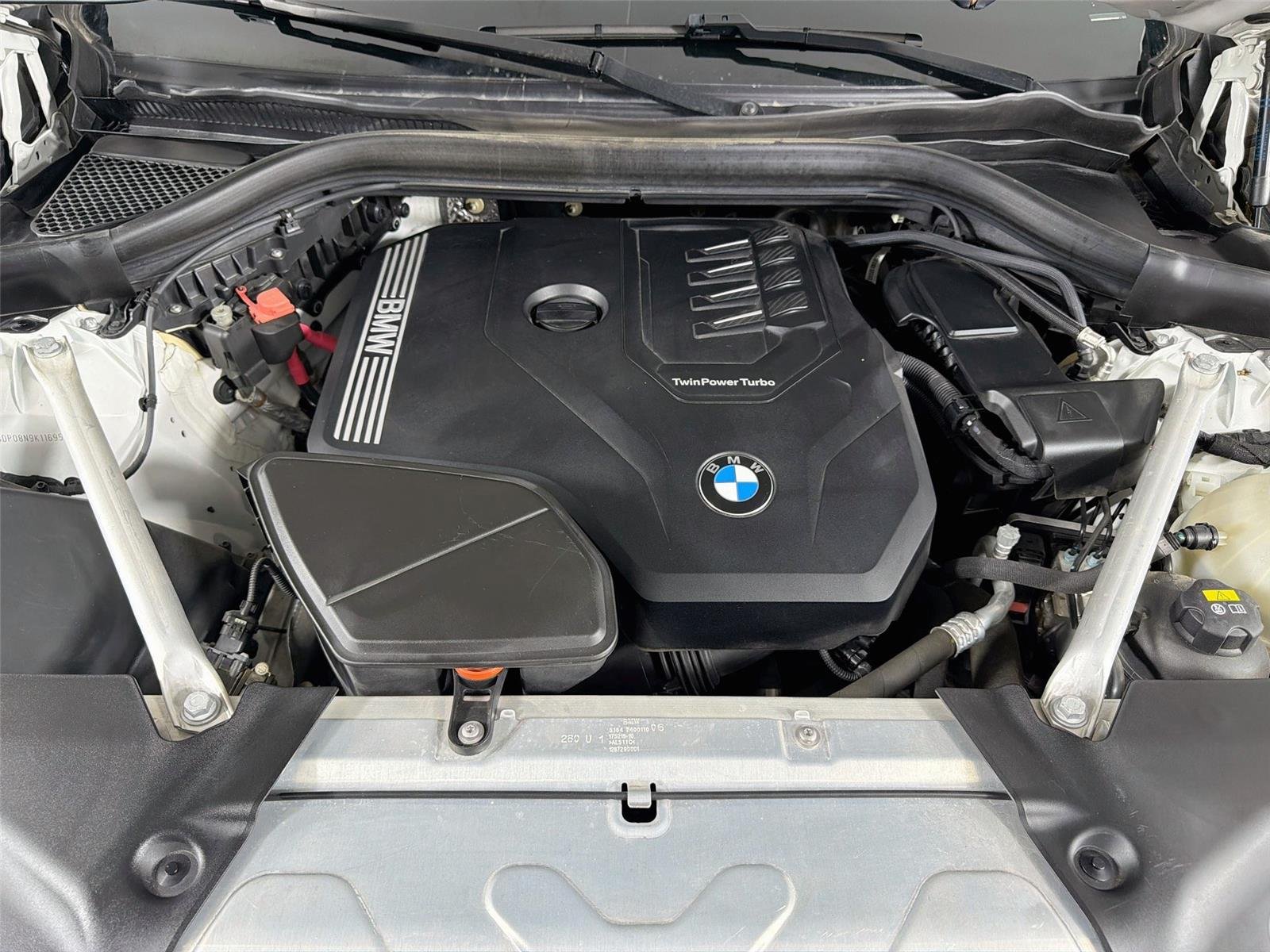 Used 2022 Alpine White BMW sDrive30i image 31
