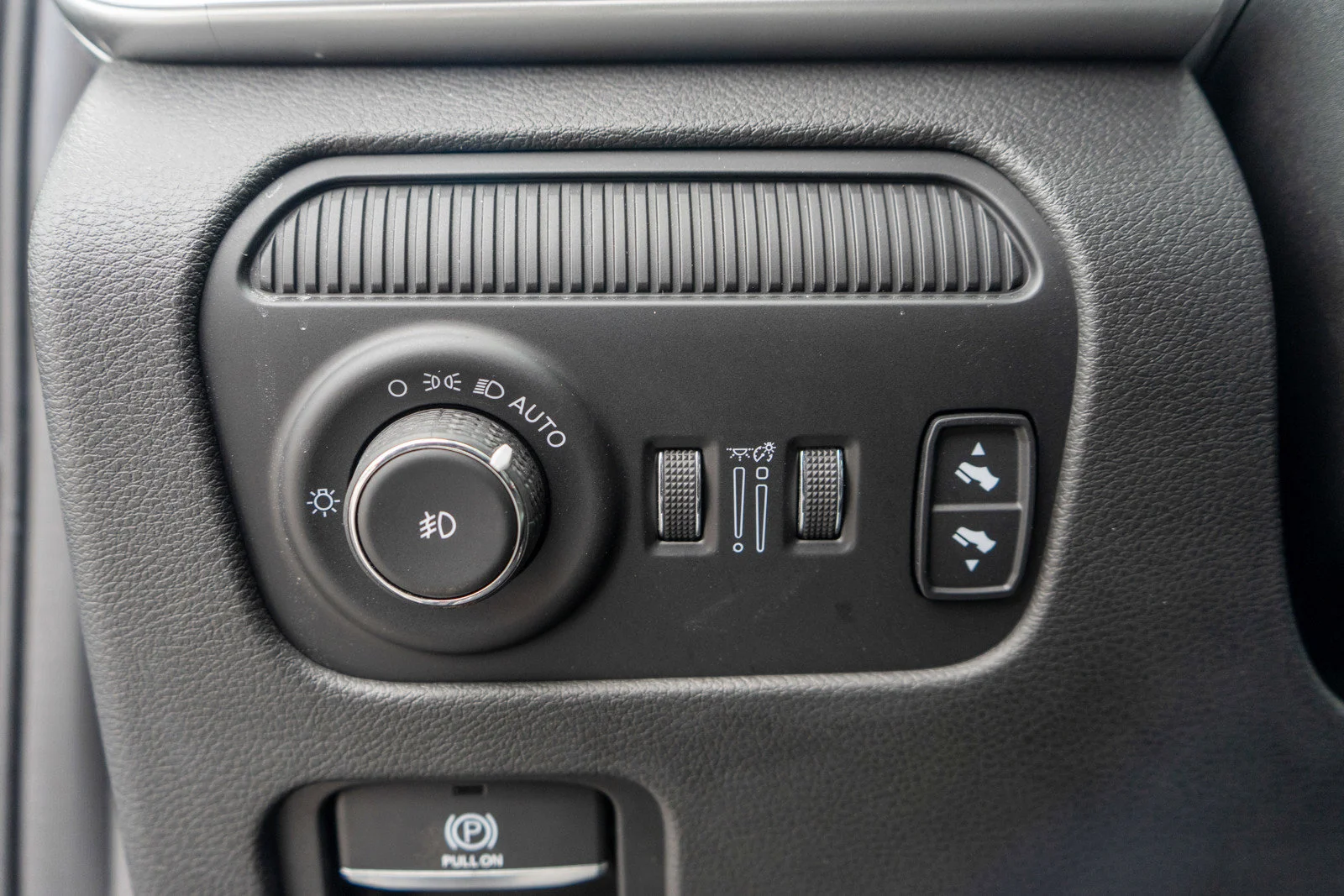 Used 2022 Baltic Gray Metallic Clearcoat Jeep Series I image 17