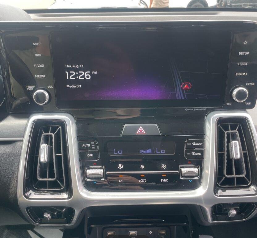 Used 2023 Glacial White Pearl Kia SX image 9