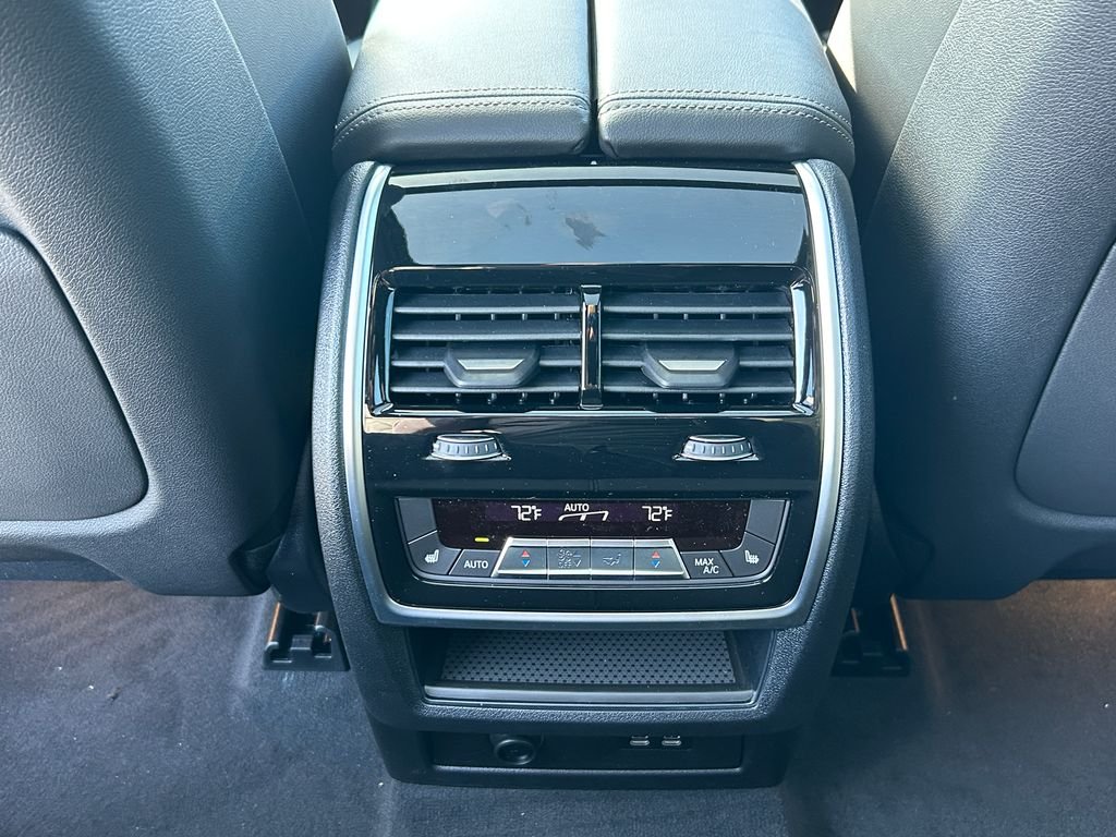 New 2026 Brooklyn Grey Metallic BMW xDrive50e image 33