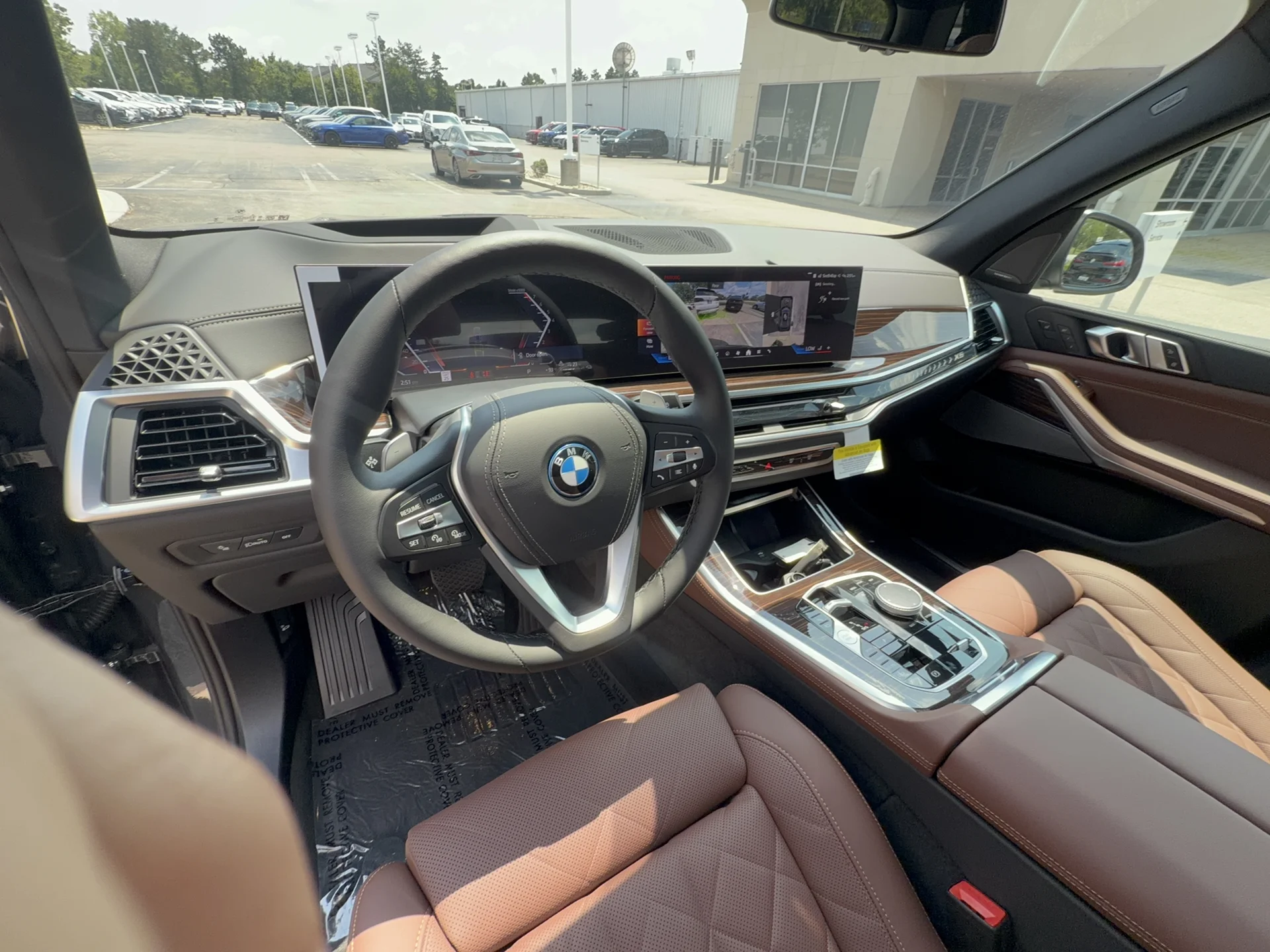 New 2026 Dravit Grey Metallic BMW xDrive50e image 12