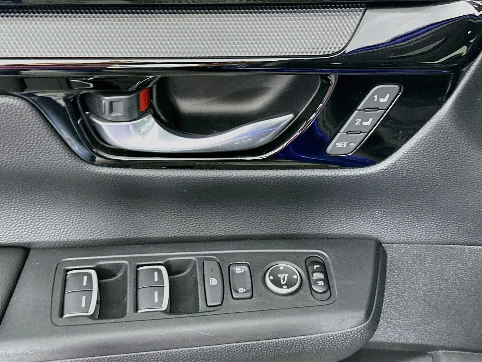 Used 2023 Blue Honda EX-L image 18