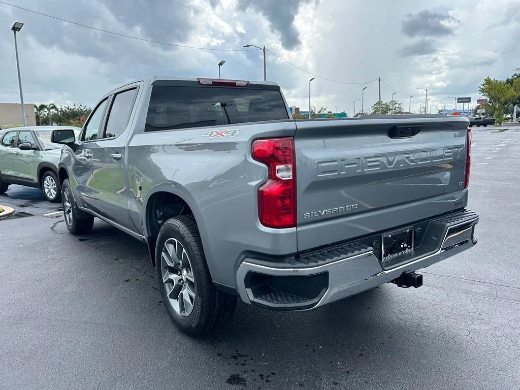 2026 Chevrolet Silverado 1500 LT - Photo 5