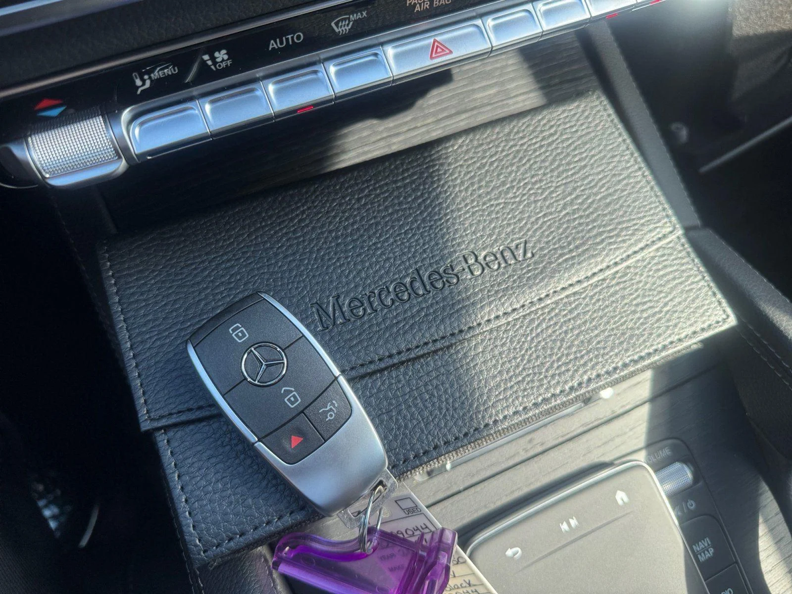 New 2026 Obsidian Black Metallic Mercedes-Benz GLE 350 image 30