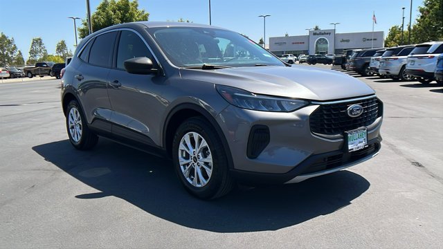 Used 2024 Gray Ford Active image 1