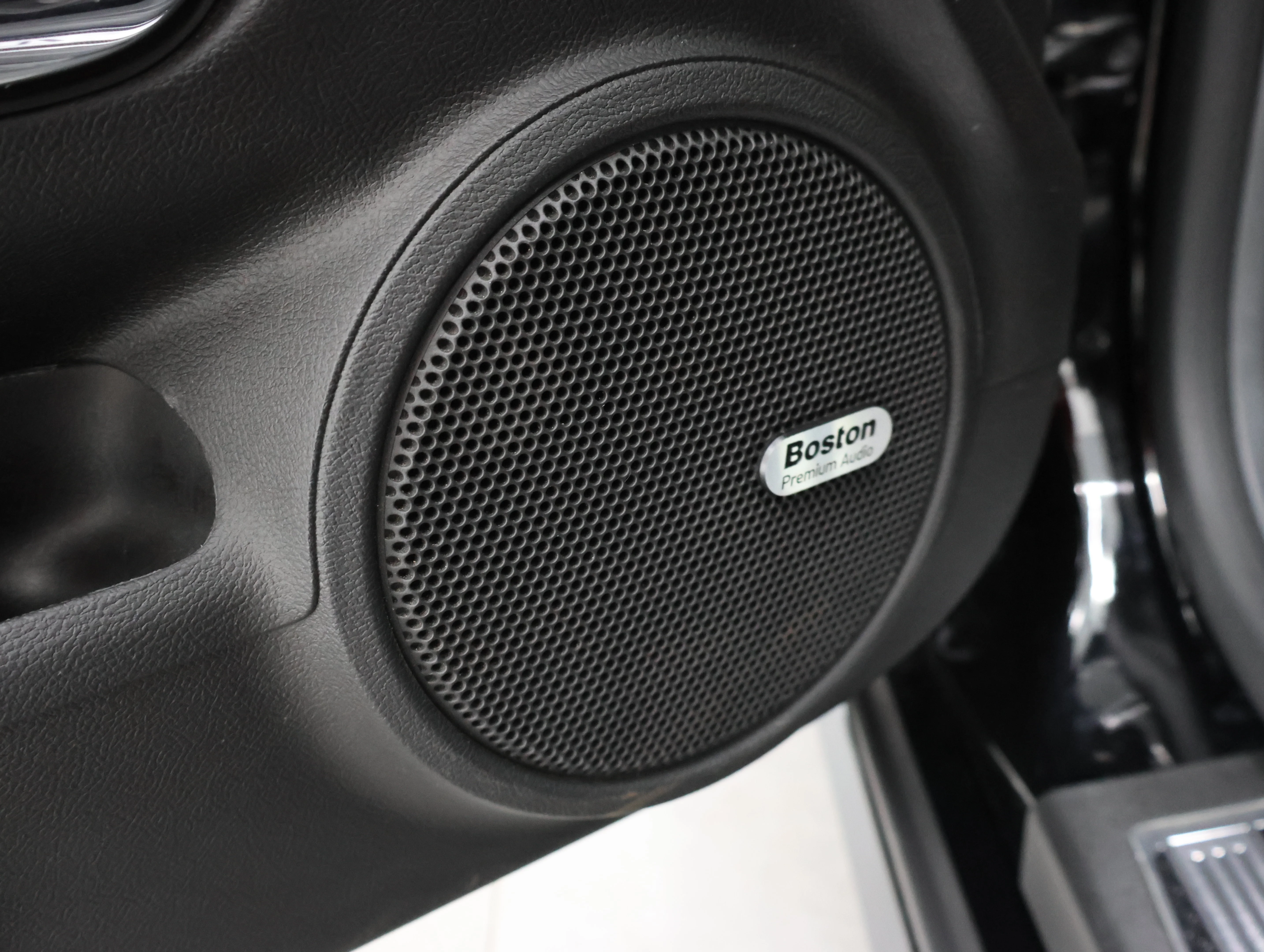 Used 2015 Black Chevrolet ZL1 image 35