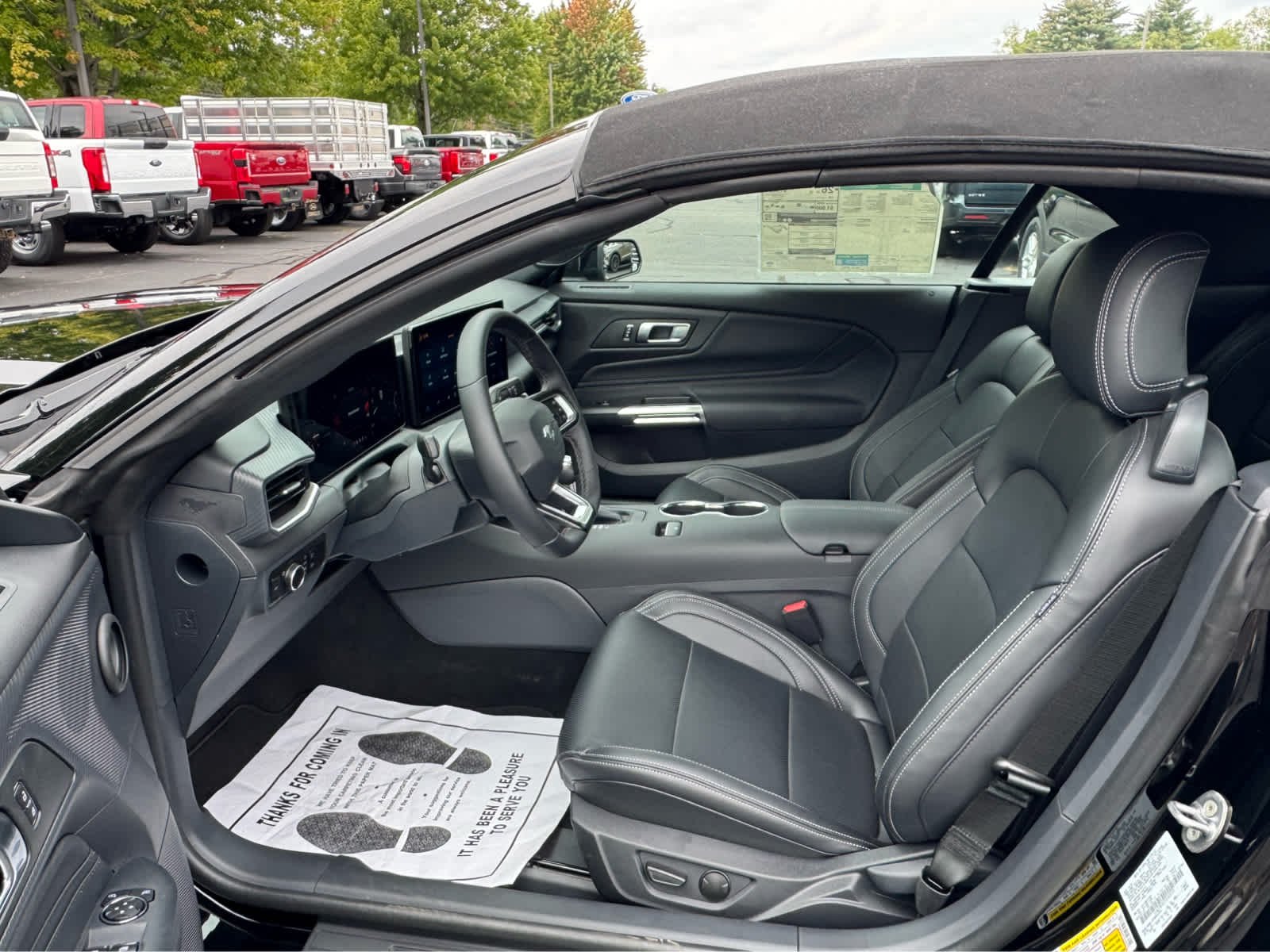 2026 Ford Mustang EcoBoost Premium Convertible - Photo 10