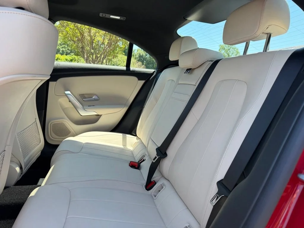 Used 2023 Red Mercedes-Benz 4MATIC® image 26