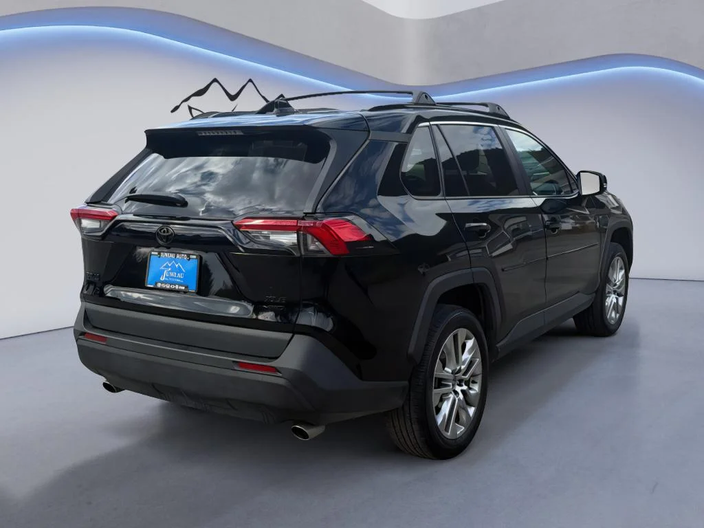 Used 2024 Midnight Black Metallic Toyota XLE Premium image 3